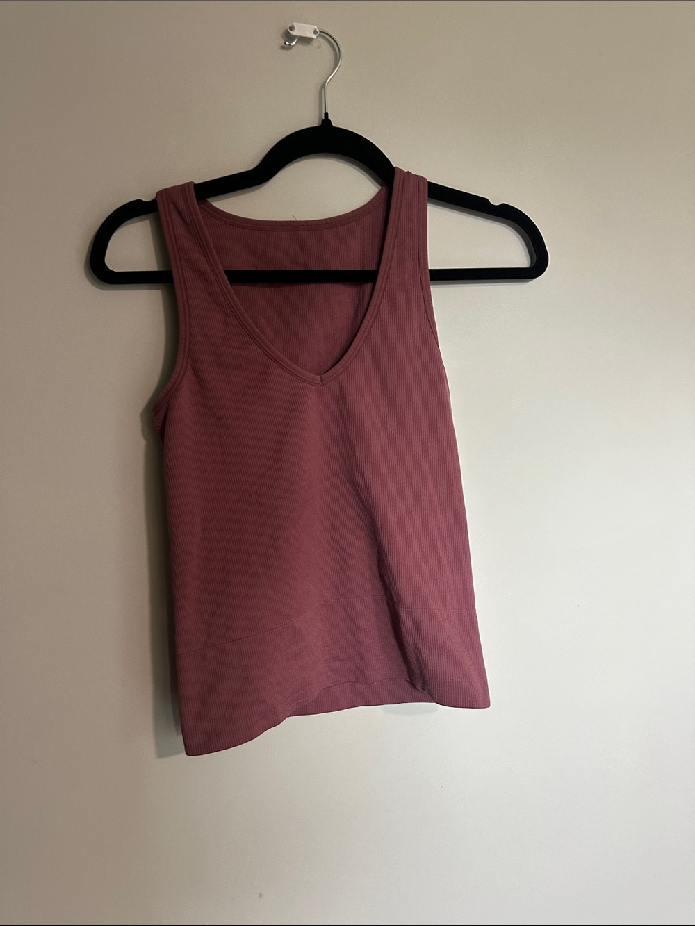 Women's V-Neck Ribbed Tank Top - Mauve